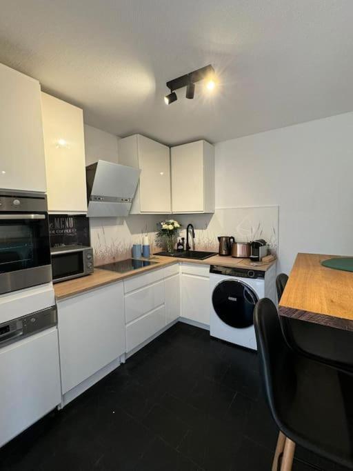 2 Raum City-Apartment 5Min Zum Hbf Grupello-2 Düsseldorf Eksteriør billede