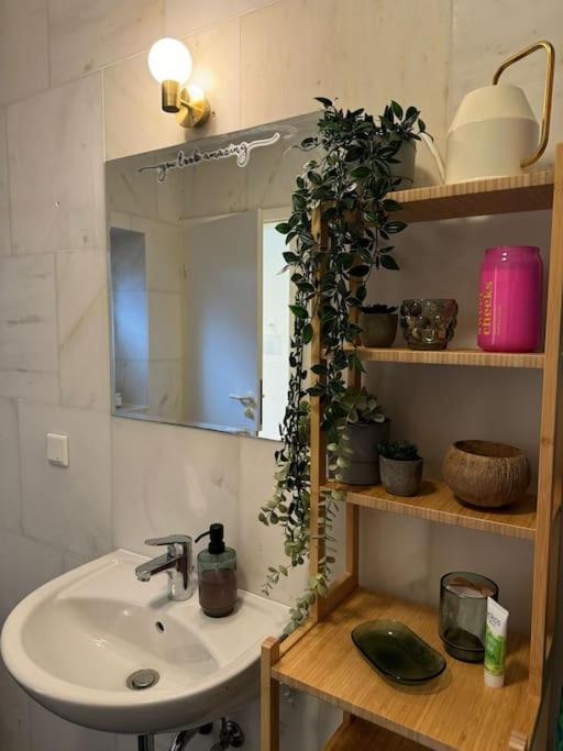2 Raum City-Apartment 5Min Zum Hbf Grupello-2 Düsseldorf Eksteriør billede