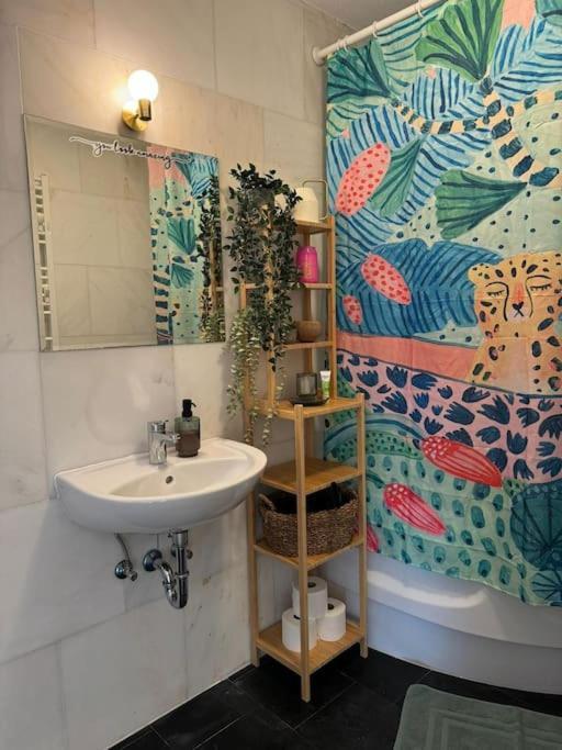 2 Raum City-Apartment 5Min Zum Hbf Grupello-2 Düsseldorf Eksteriør billede